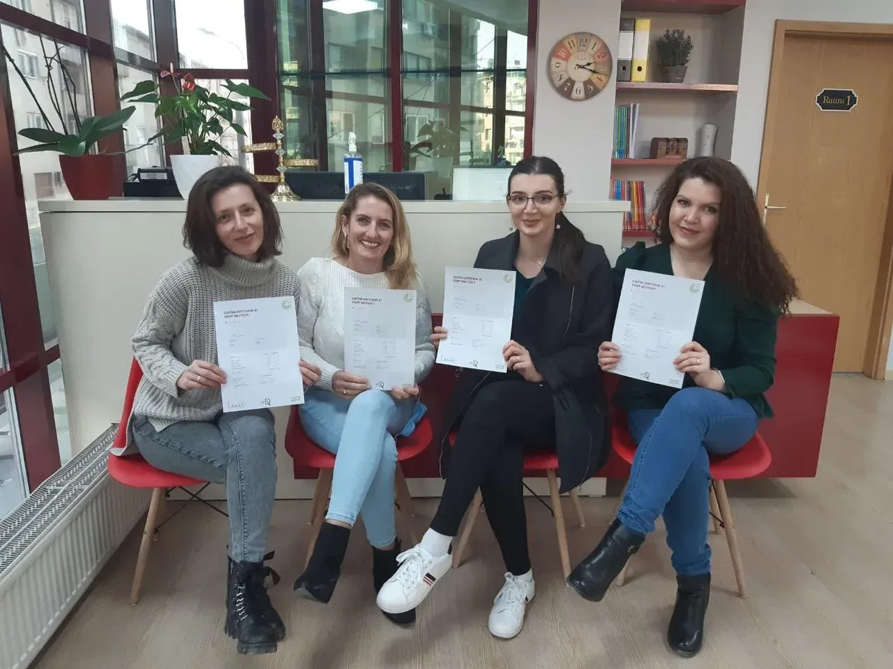 Studente me certifikata Goethe në Eurolingua Zentrum